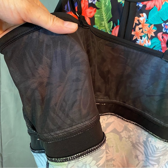 Swimsuits For All Floral Black Tropical Tankini Swimsuit Bathing Top Plus Sz 26 - Picture 14 of 16